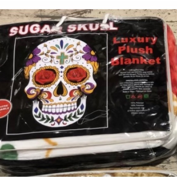 Blankets - Picture 3 of 12